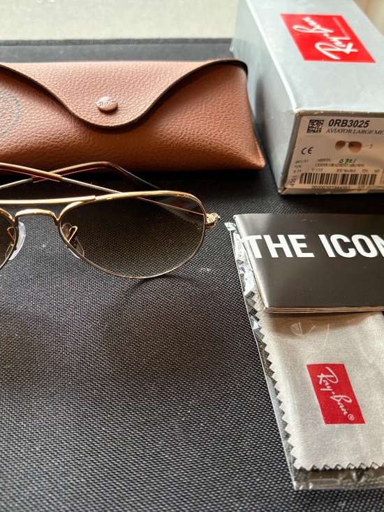 Ray-Ban Aviator sunglasses (RB3025). Gold frame/brown gradient lenses main image 13